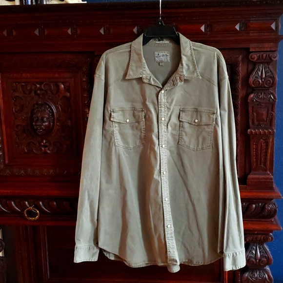 Lucky Brand Other - Lucky Pearl Snap Button Down